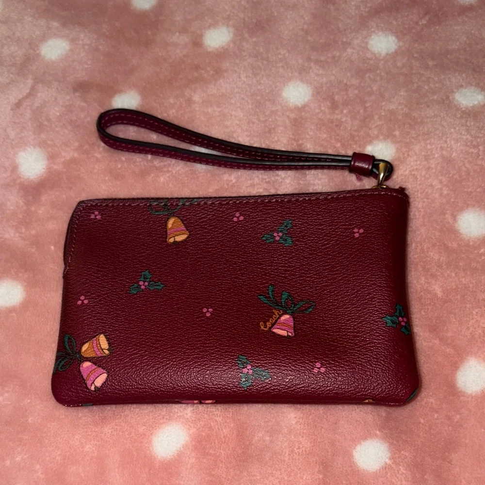 Coach Limited EditionHoliday Bells Burgundy Leather Wristlet NWOT - Picture 3 of 5